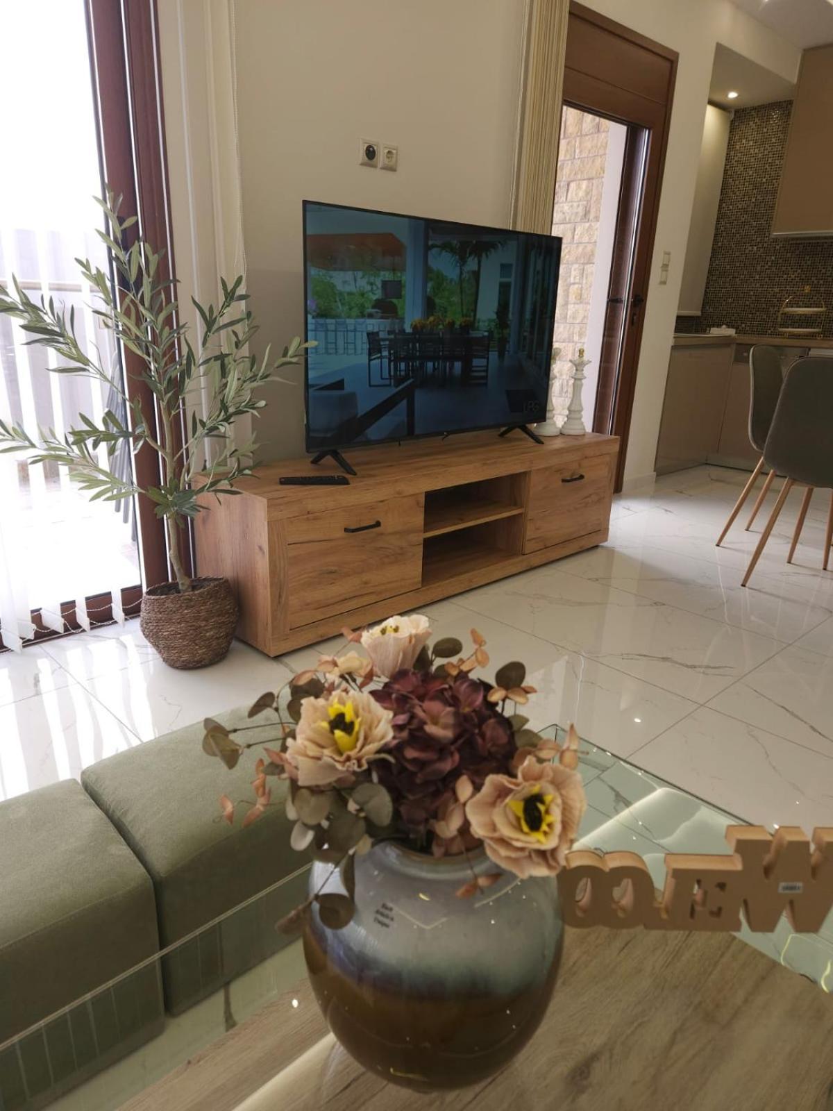 Agora Luxury Villa I Λουτράκι Εξωτερικό φωτογραφία
